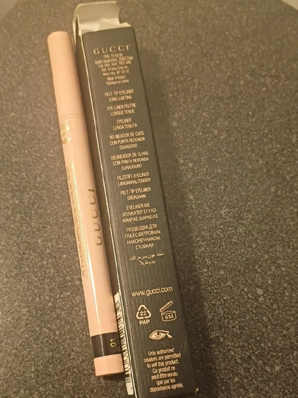 Gucci Felt-Tip Eyeliner — Soft Pink and Black